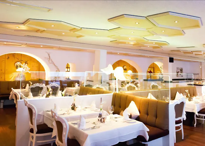 Alpenlove - Adult Otel Seefeld in Tirol