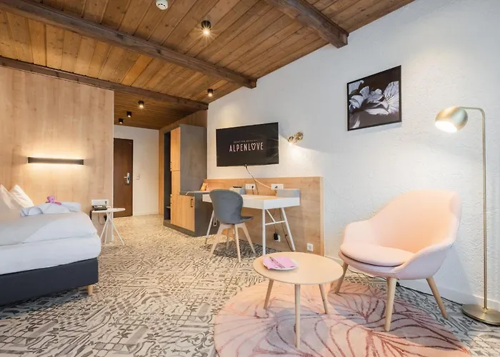 Alpenlove - Adult 4*